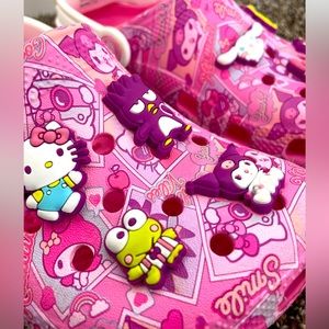 Hello kitty crocs unlimited size J1